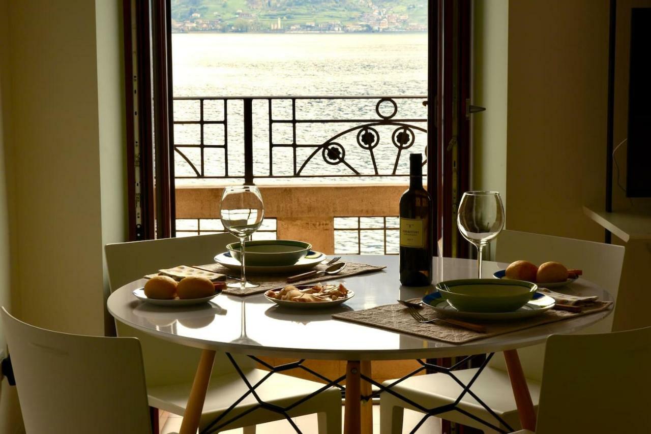 Stylish Lakefront House Lovere Exteriör bild
